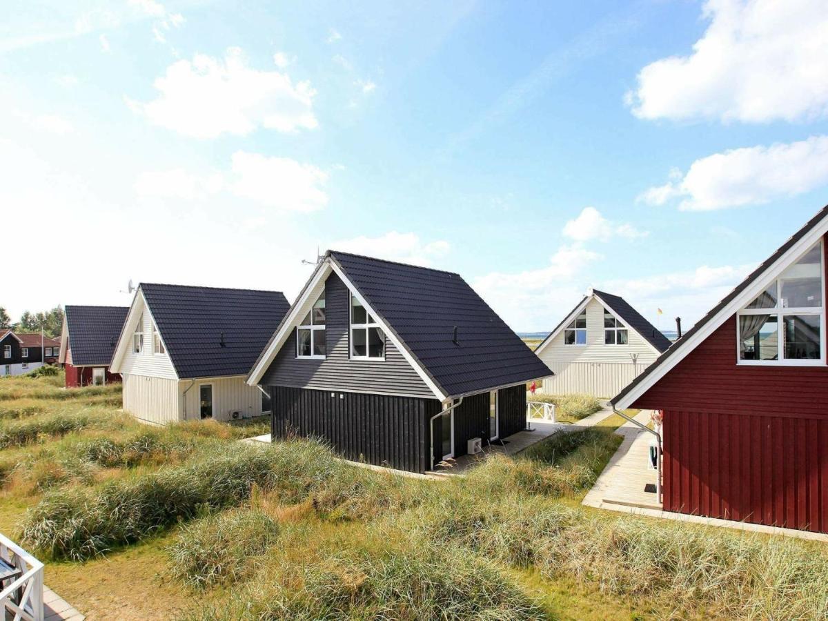 Two-Bedroom Holiday Home In Wendtorf 3 エクステリア 写真